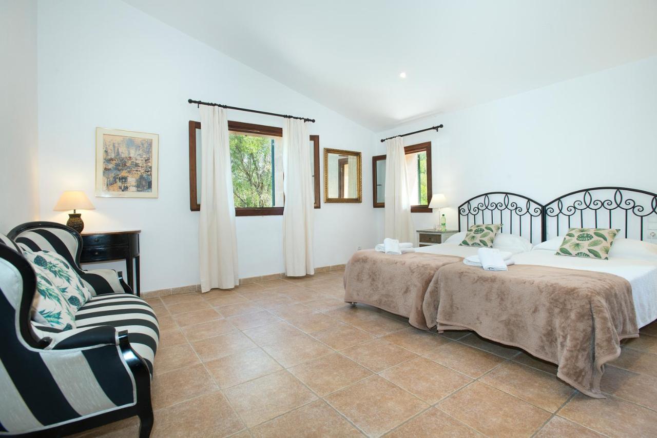Owl Booking Villa Siquier - Luxury Retreat With Mountain Views โปเญนซา ภายนอก รูปภาพ